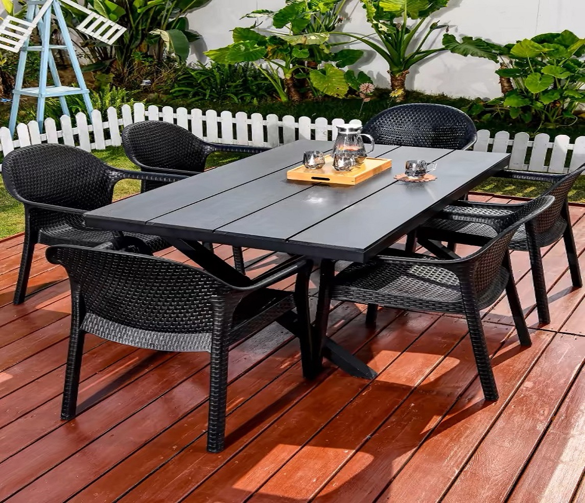 chair and table set 